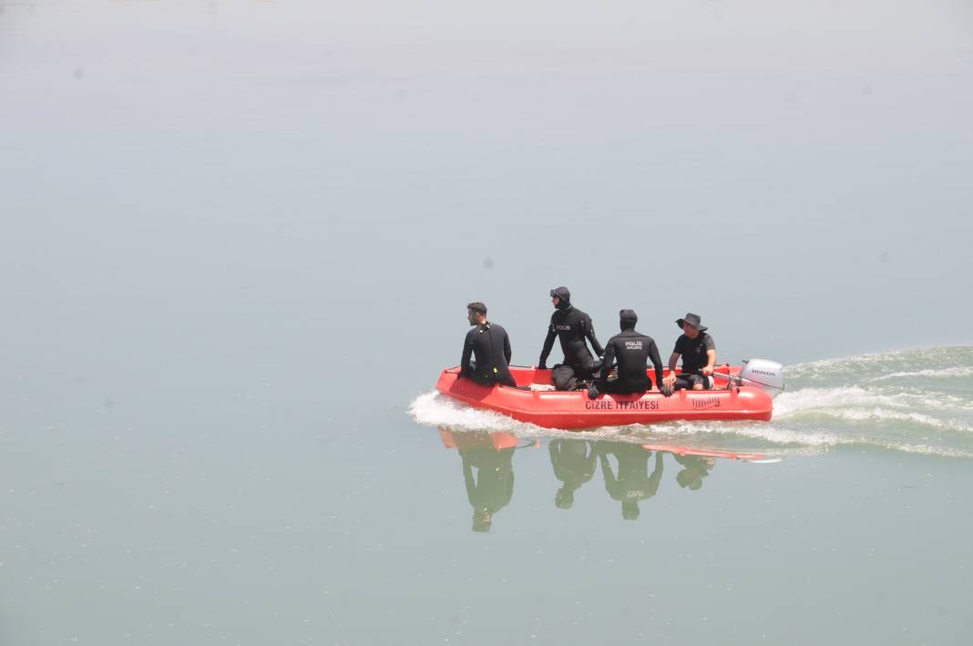 Kayıp kız çocuğu Dicle Nehri’nde aranıyor 17